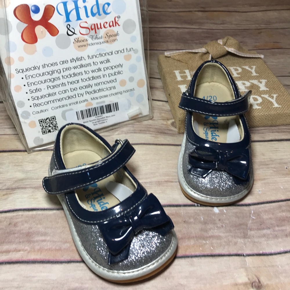EUC Hide and Squeak Blue & Silver Sz 4/20 Worn1x